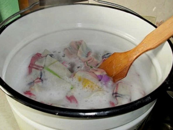 Gyakorlati tippek a konyharuhák otthoni mosásához