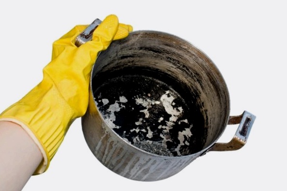 Módszerek az edények szénlerakódásoktól való tisztítására