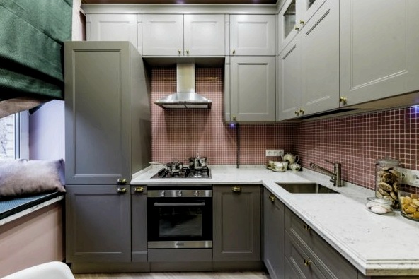 Hogyan készítsünk egy 5 négyzetméteres kis konyha kialakítását: fotópéldák és ajánlások