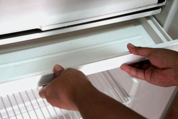 Az otthoni és nyaralók hűtőszekrényének kiválasztásának kritériumai
