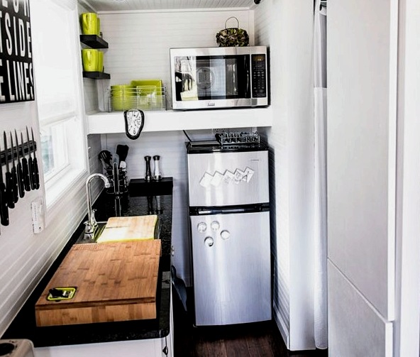 Hogyan szervezzünk konyhát 3 négyzetméterre?