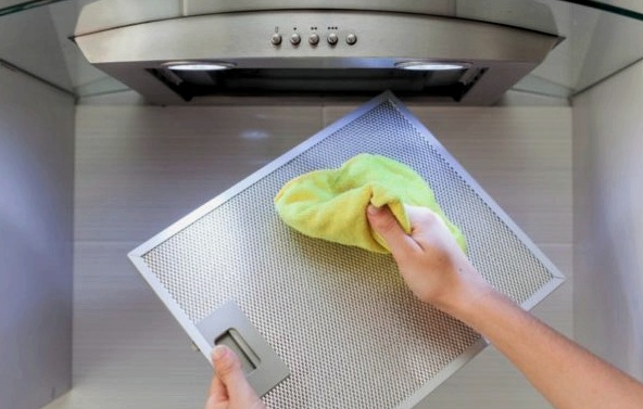A páraelszívó konyhába való felszerelésének okai és hasznos tulajdonságai