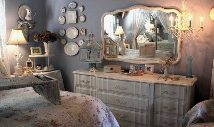 Kopott, elegáns hálószoba – a régi és az új kifinomult, vintage keveréke egy csipetnyi romantikával