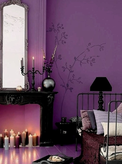 Hálószoba lila tónusokkal - valóság