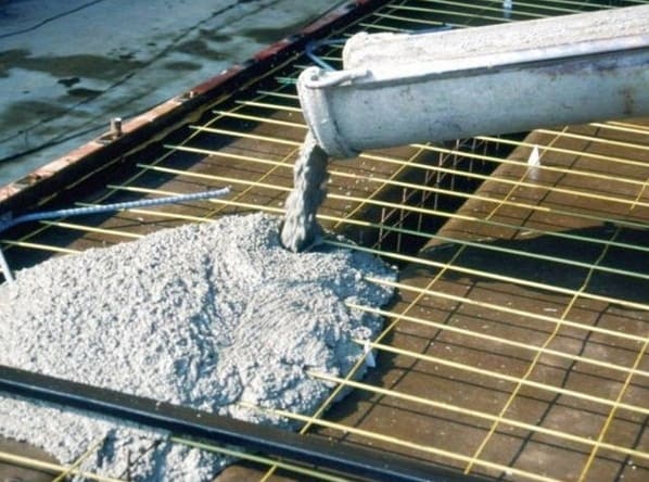 A beton összetétele az alapítványok számára: hogyan kell elkészíteni és kiszámítani a megfelelő mennyiségű betonkeveréket