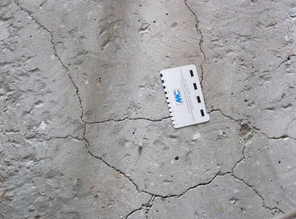 Hogyan cseréljük ki a betonpadlót a lakásban