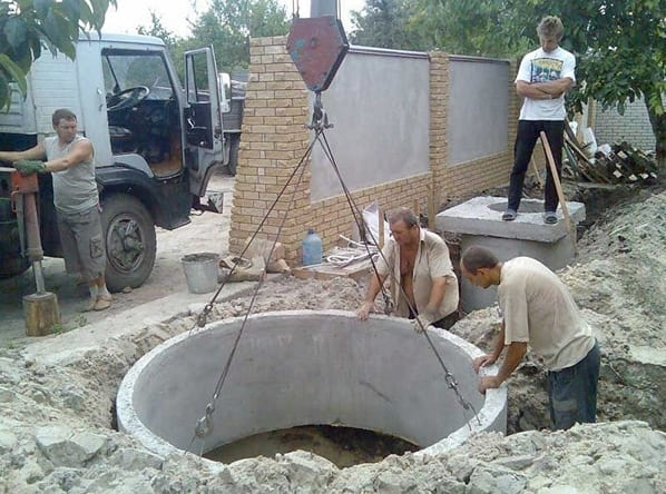 Hogyan építsünk egy szeptikus tartály betongyűrűkből saját kezűleg fotóval