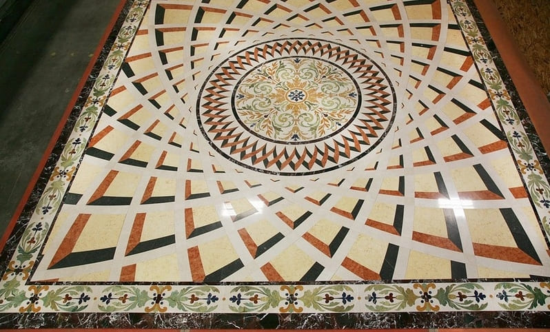 Mozaik padlóburkolat: szépség, praktikum és tartósság