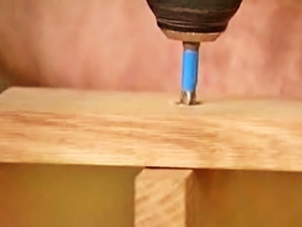 Hogyan készítsünk egy fából készült polcot saját kezűleg fotóval