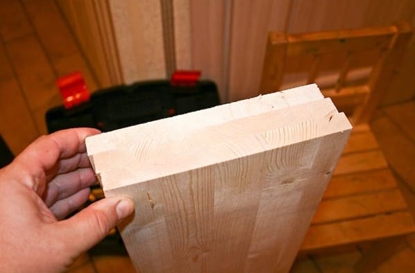 Hogyan határozzuk meg a fából készült polcok terhelhetőségét?