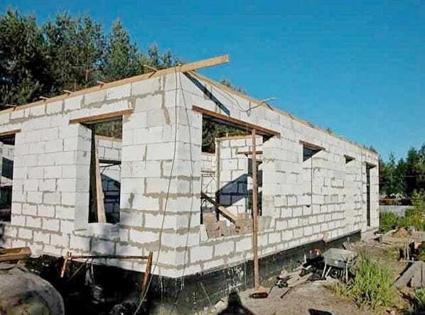 egy ház építése pórusbetonból saját kezűleg fotó