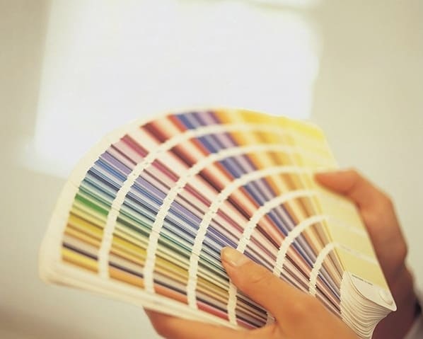 Homlokzati festék: annak sokfélesége és alkalmazási jellemzői