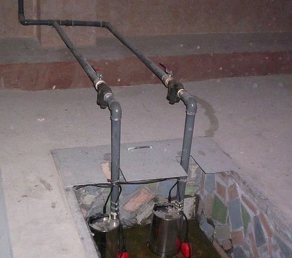Horganyzott vízvezeték fotó