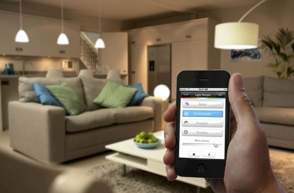 Intelligens otthoni technológia: világításvezérlés fotó