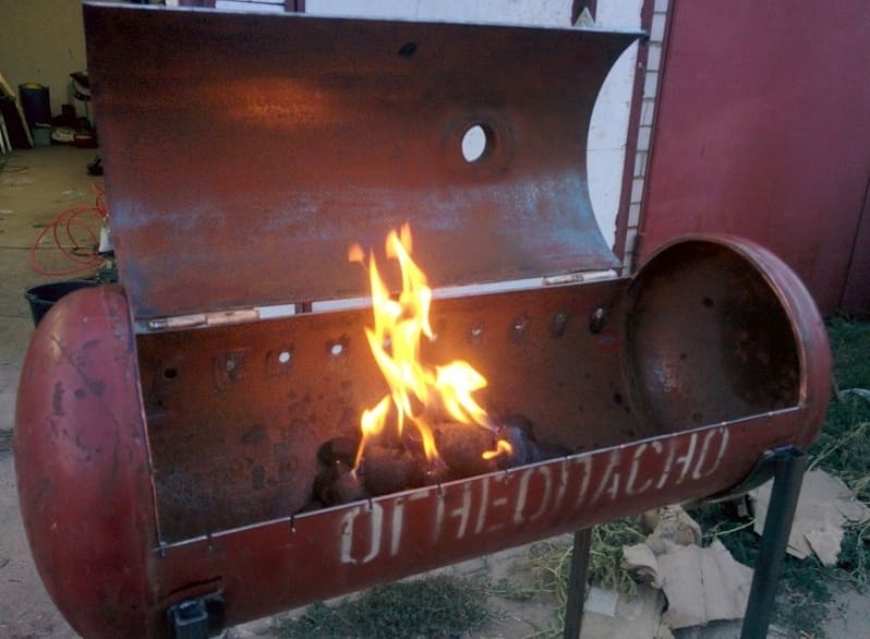 BBQ grill gázpalackokból fotó