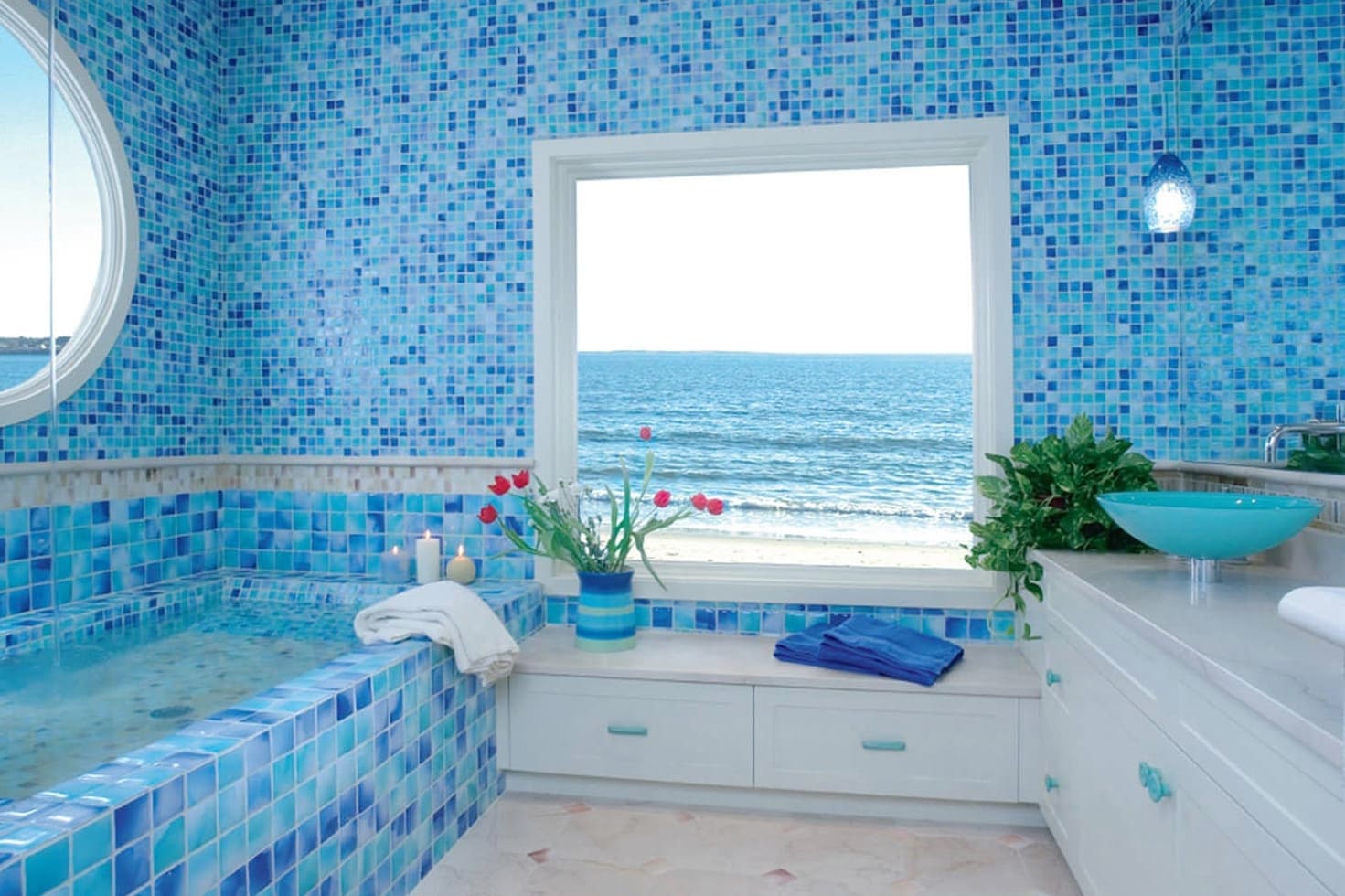 Mozaikok a fürdőkádban