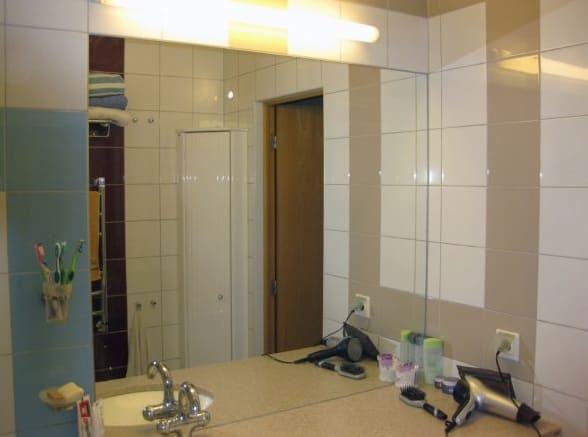 Fürdőszobai tükör a lakásban