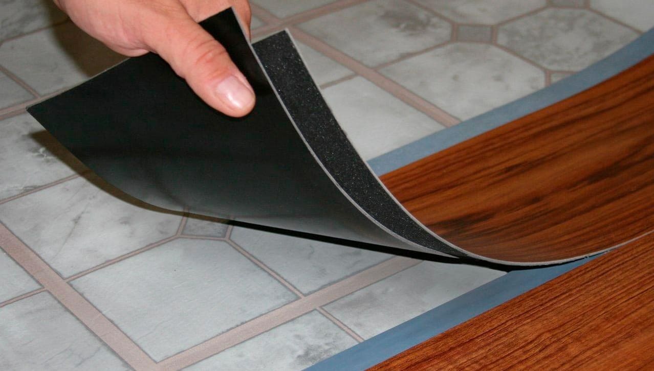 Fektetése PVC csempe a padlón saját kezűleg: tippeket a szakemberek