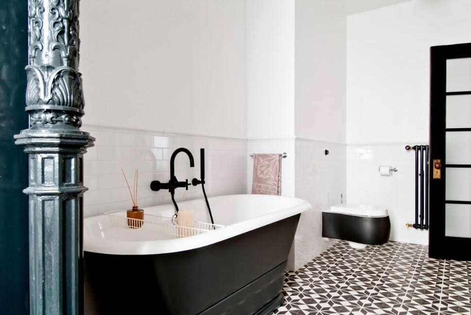 Fekete-fehér fürdőkád design változatok 24