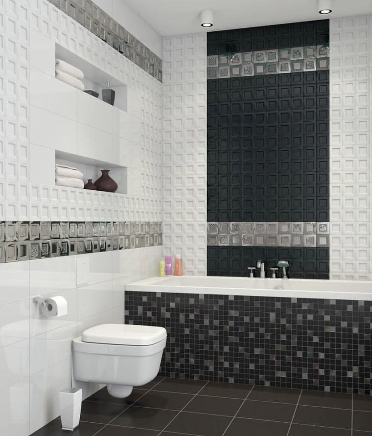 Fekete mozaik a fürdőszobában