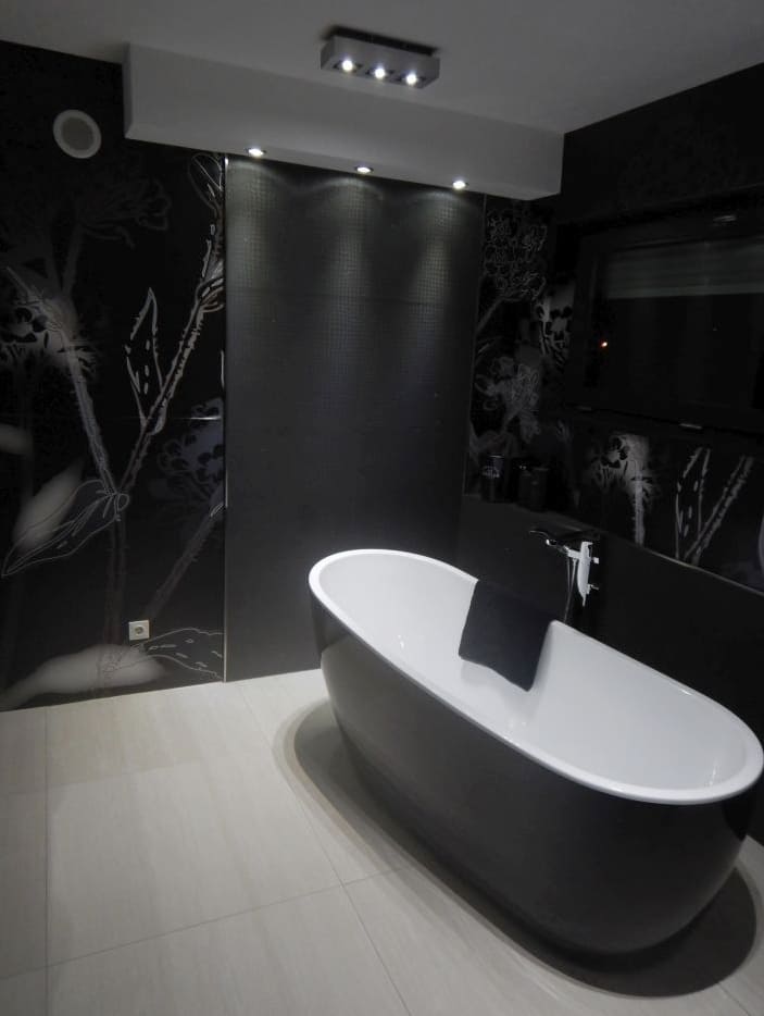 fekete fürdőszoba design fotó