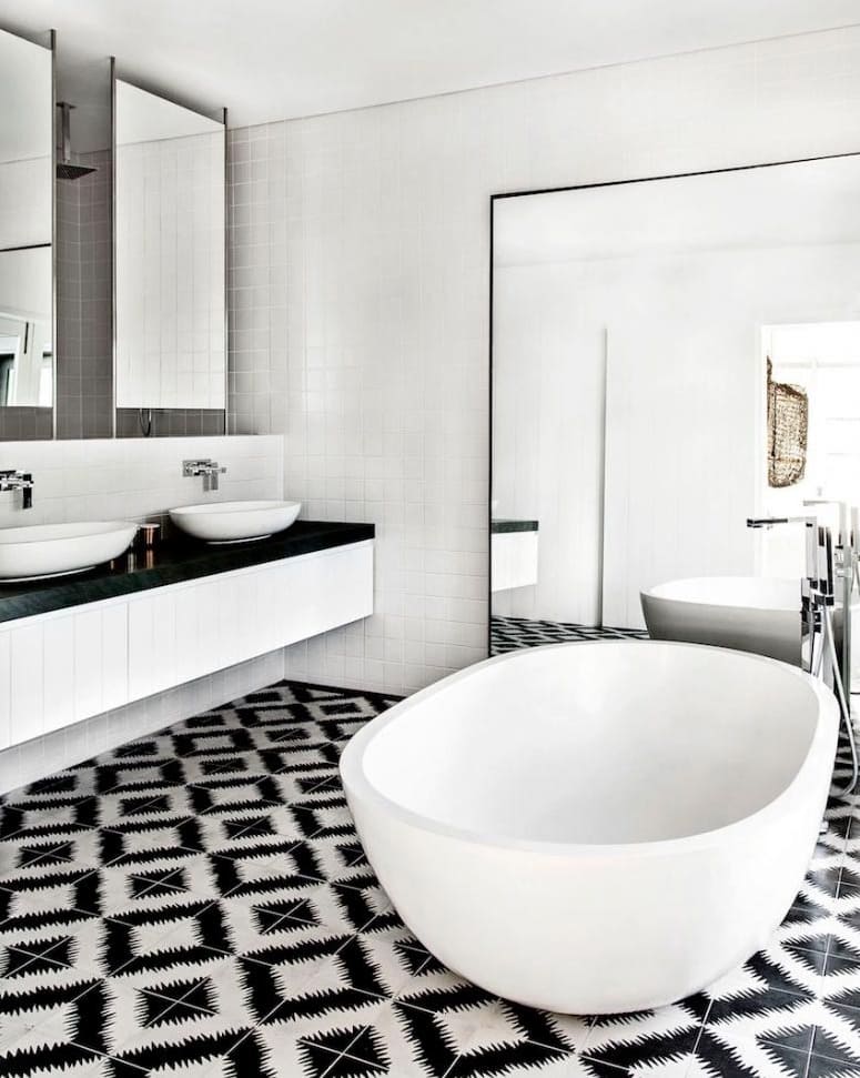 Fekete-fehér fürdő design változatok 15