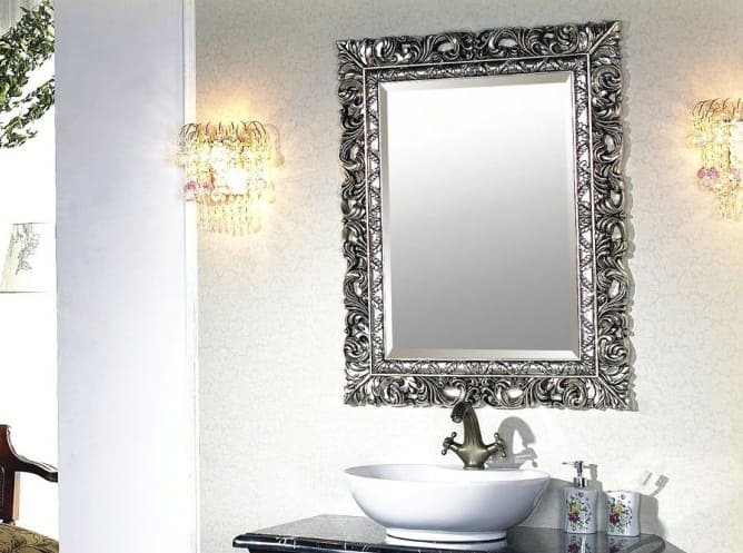 Hogyan kell lógni egy tükör a csempe a fürdőszobában: a tükör rögzítésének módja a csempékhez a fürdőszobában