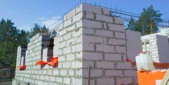 Házak építése habblokkokkal. Falvastagság számítása