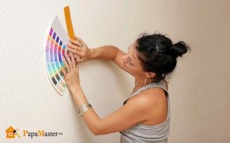 Falfestés vízbázisú emulziós festékkel: tökéletes eredmény sok költség nélkül