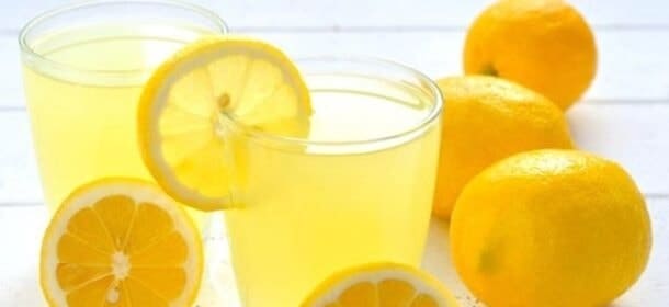 Ablaktisztítás citrommal vagy citromsavval