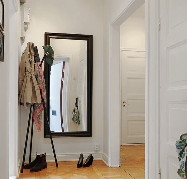 6 Tipp a folyosói tükrök kiválasztásához és elhelyezéséhez. Milyen tükröt érdemes venni?