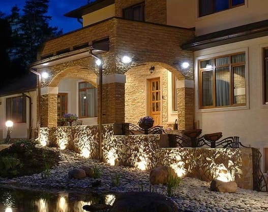 dekoratív kerti világítás