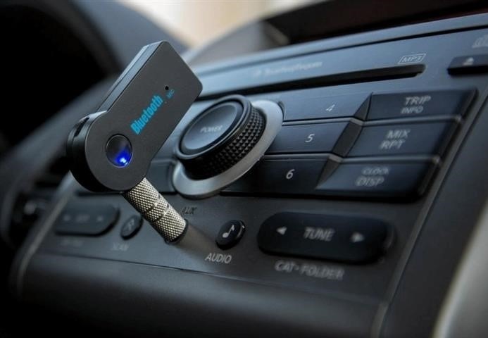 Bluetooth adapter autórádióhoz: hogyan válasszuk ki a legjobbat?