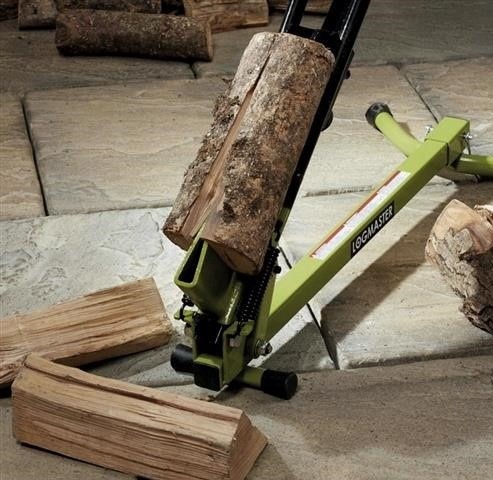Itt az ideje a favágásnak: 3 féle modern eszköz tűzifa betakarítására