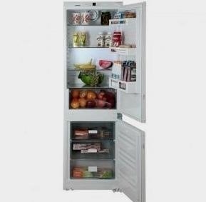 A beépített hűtőszekrény gyönyörű és nagyon kényelmes