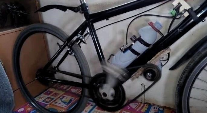 DIY elektromos kerékpár csavarhúzóból