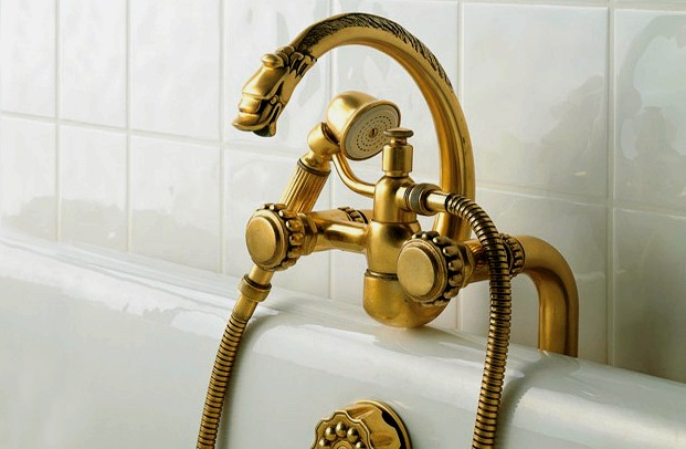 A fürdőszobában a vízvezeték kiválasztásának szabályai, szakértői tanácsok