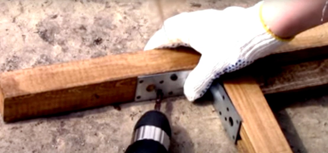 Hogyan készítsünk egy fából készült pergolát saját kezűleg