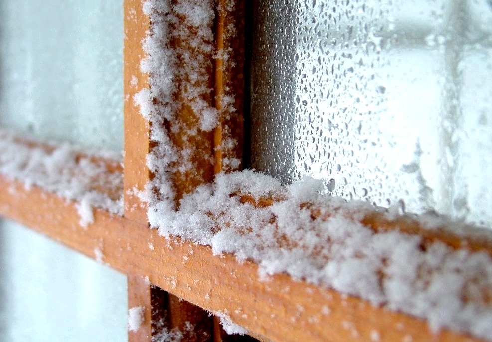 A fa ablakok téli szigetelése