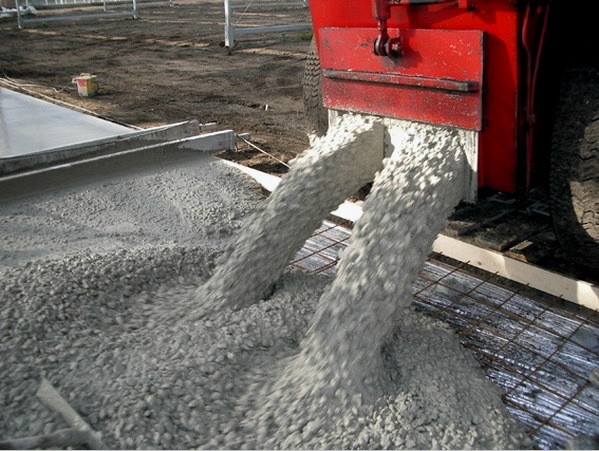 A beton osztályozása: modern típusok beltéri és kültéri használatra
