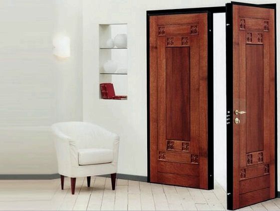Hogyan válasszunk megbízható bejárati ajtót egy lakáshoz?