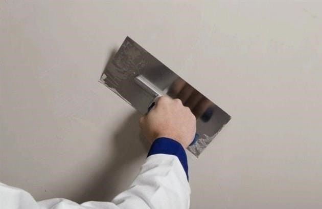 Hogyan válasszuk ki a falak szintezésének módszerét a festéshez