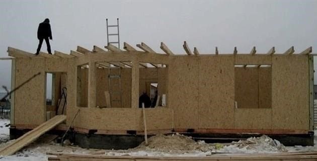 Melyik szakaszban jobb szünetet tartani a ház építésében télen?
