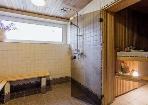 Hogyan lehet a modern orosz fürdőt saját kezűleg felépíteni, a régi hagyományok betartásával?