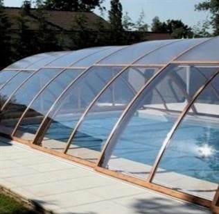Saját kezűleg készítünk medencét egy polikarbonát üvegházban: az előtető felépítésének és működésének jellemzői