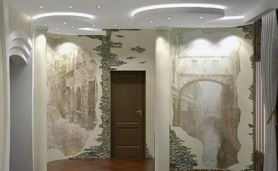 A folyosó díszítése díszkővel és tapétával: fotók érdekes megoldásokról a belső terekhez