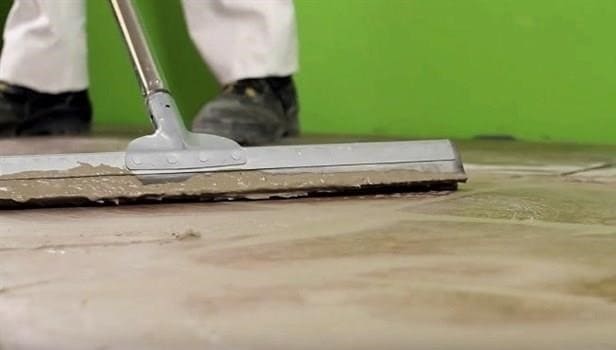 Hogyan lehet a gőzfürdőben padlót készíteni a legjobban. Fa vagy csempe?