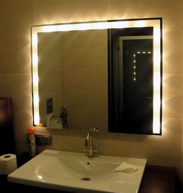 Melyik megvilágított tükröt válassza a fürdőszobához?