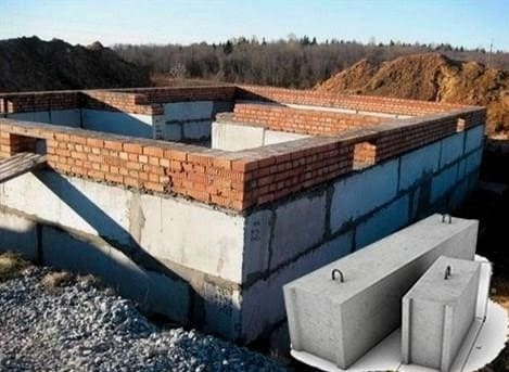DIY házépítés fa beton tömbökből