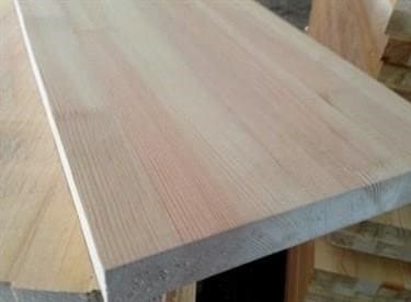 Melegséget és kényelmet adunk a háznak azzal, hogy érthető rajzok szerint saját kezűleg készítünk egy egyszerű tömör fából készült asztalt
